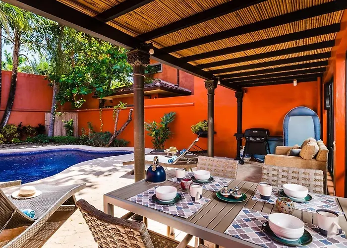 Luxury With Access And A Private Pool Сasa de vacaciones